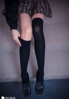 av熟女乱一区二区三区四区_国产剧电影免费在线