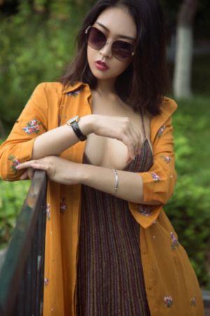 麻豆杨柳卡在洗衣机里了视频_BD手机在线看
