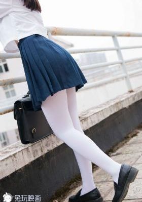 女仆装白丝露内裤_HD完整视频观看